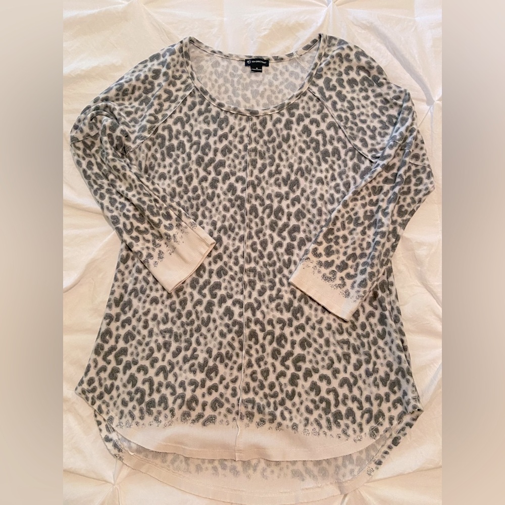 New Directions Leopard Print 3/4 Length Sleeve Top